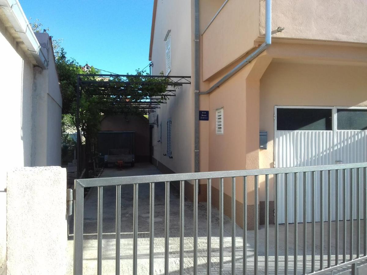 Apartamento Apartman Iva Kaštela Exterior foto